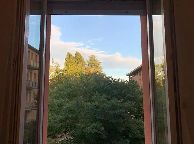 Comfortable Suitable 1-2 Pax Apartment Bologna